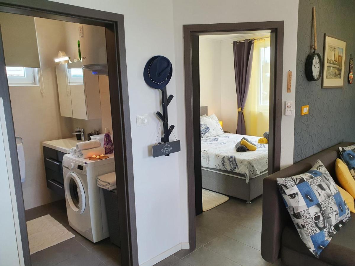 Apartment Pikulo Novalja Kültér fotó