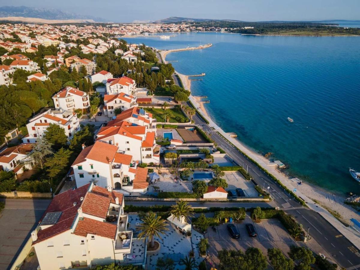 Apartment Pikulo Novalja Kültér fotó