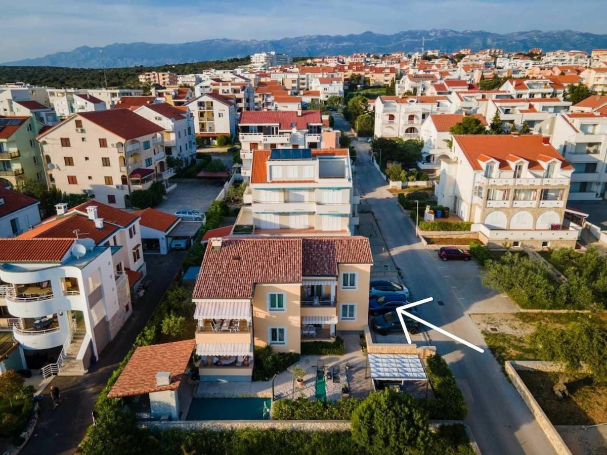 Apartment Pikulo Novalja Kültér fotó
